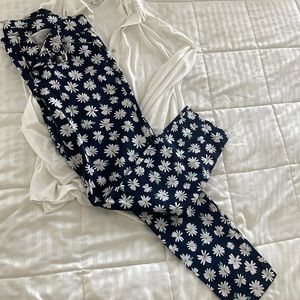 Old Navy Pixie Ankle Daisy